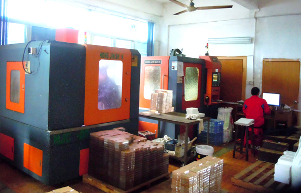 凱力克電腦鑼生產（chǎn）車間