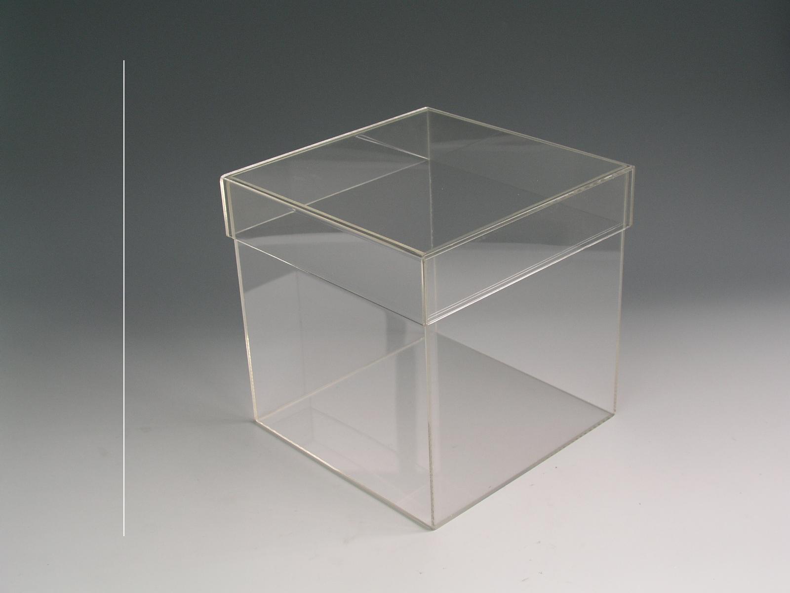 星空无限传媒官网透明(míng)盒(hé) 亞(yà)克力透(tòu)明盒