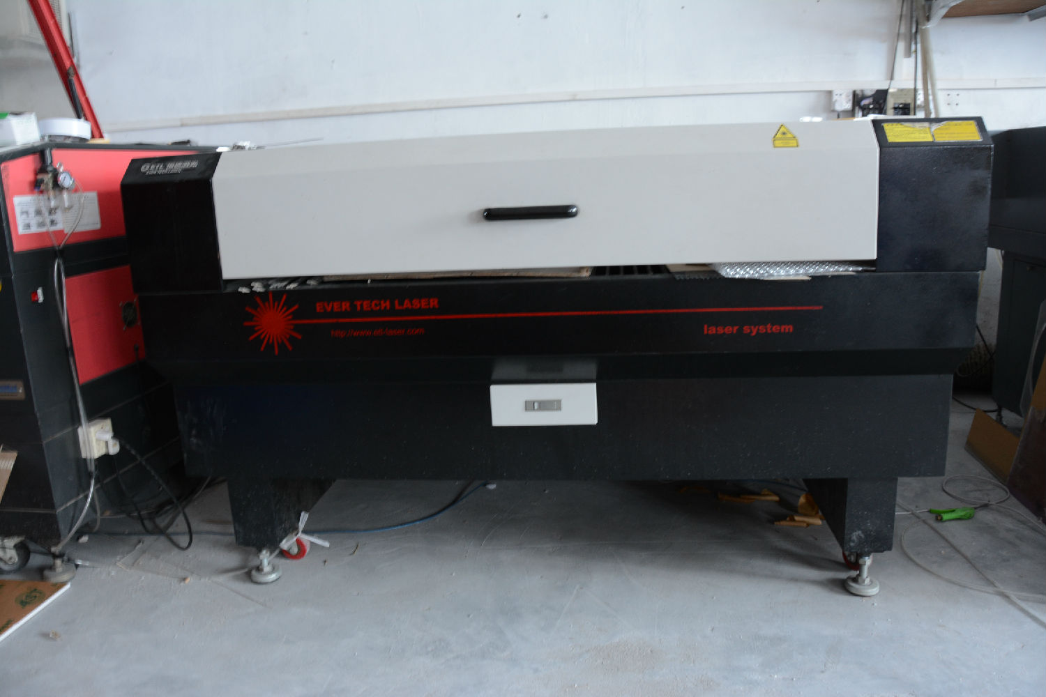 星空无限传媒官网激光加工