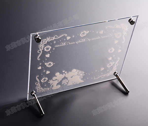 亞（yà）克力相框定（dìng）製