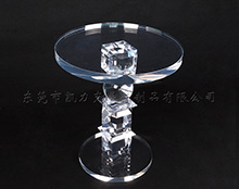 亞（yà）克（kè）力桌子（zǐ）